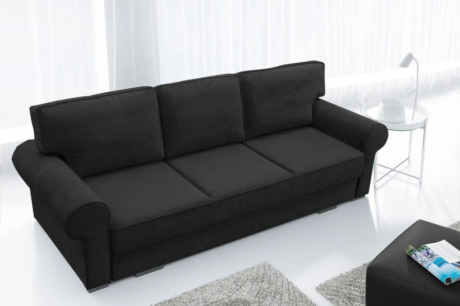 Modernes schwarzes 3-Sitzer Sofa in hellem Wohnzimmer