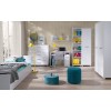 Komplettes Jugendzimmer-Set in Weiß mit Bett, Schreibtisch und Kleiderschrank für Kinder.