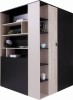 Multifunktionaler Eckkleiderschrank mit integrierten Regalen in Schwarz und Eiche-Optik.