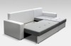 Schlafsofa in Weiß und Grau mit praktischer Ausziehfunktion.