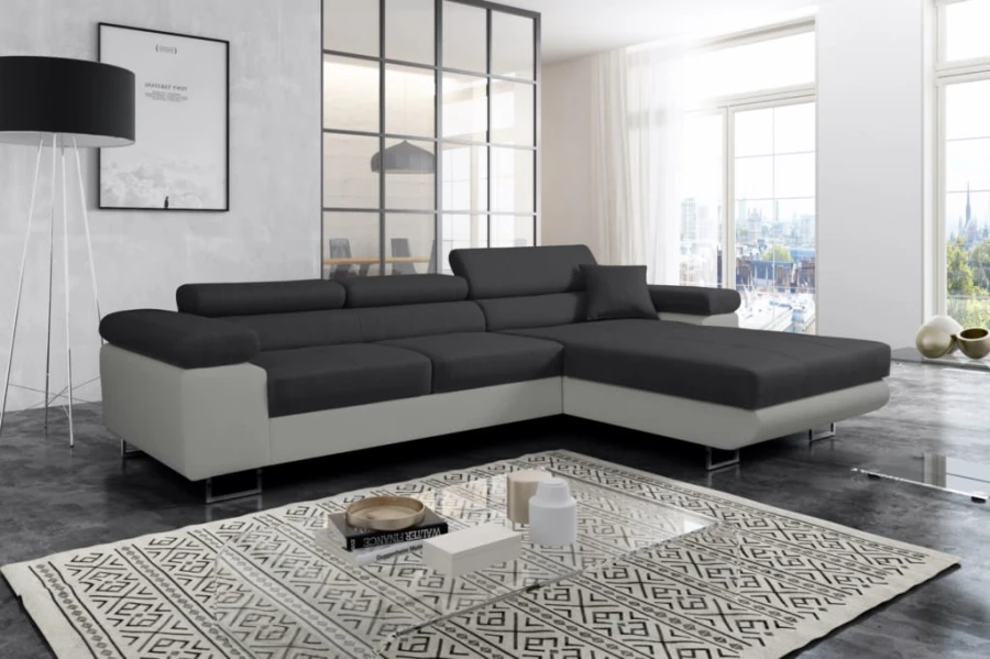 L-förmiges Sofa in Schwarz-Weiß im modern gestalteten Wohnzimmer.
