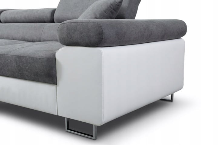 Nahaufnahme Armlehne und Metallfuß eines modernen Ecksofas in Weiß-Grau.