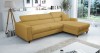 Leuchtendes senfgelbes Ecksofa als Blickfang in einem modern eingerichteten Wohnzimmer.