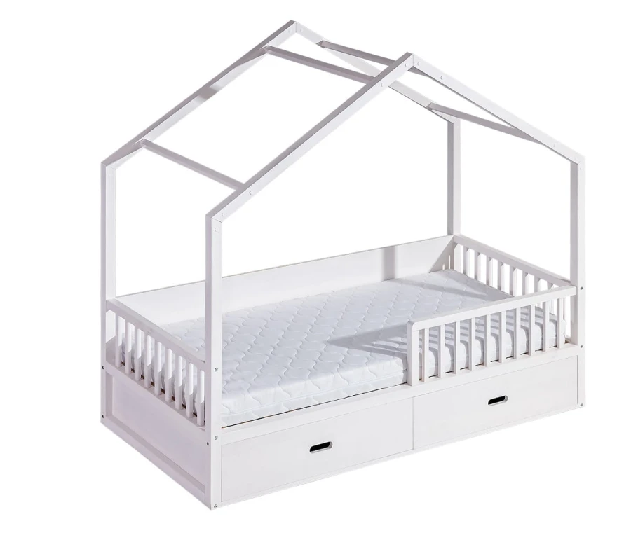 Weißes Kinderhausbett mit zwei großen, geschlossenen Schubladen.