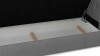 Innenansicht vom Bettkasten: Stauraum eines Boxspringbettes mit robustem Klappmechanismus.