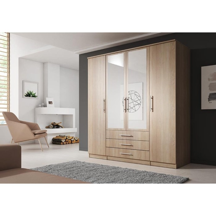 Moderner 4-türiger Kleiderschrank in Eiche mit Spiegeln und Schubladen im hellen Schlafzimmer.