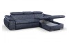 Blaues Ecksofa mit offenem Bettkasten für zusätzlichen Stauraum.