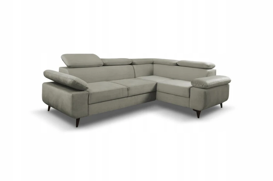 Graues Ecksofa mit verstellbaren Kopfstützen und modernen Füßen vor weißem Hintergrund.