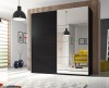 Schwarzer Schwebetürenschrank mit Ganzkörperspiegel, eleganter Kleiderschrank im modernen Design.