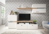 Moderne Wohnwand in Weiß und Eiche mit TV-Lowboard, Wandregal und Hängeschrank.