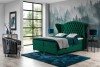 Elegantes Boxspringbett in Smaragdgrün mit gestepptem Samt-Kopfteil und Stauraum.