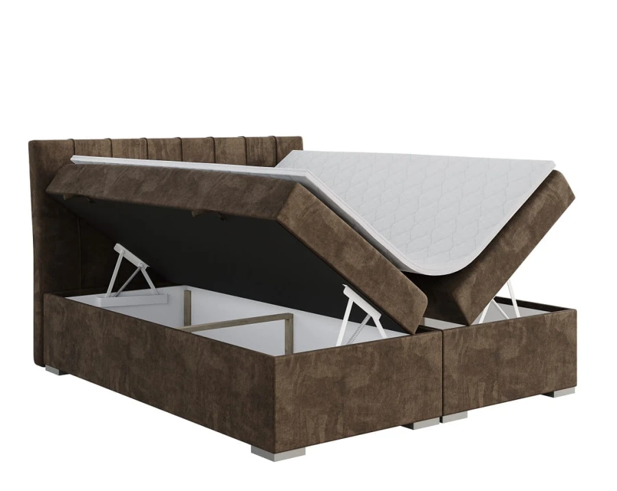 Boxspringbett Braun mit aufgeklappten Bettkästen für extra Stauraum.