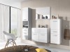 Elegantes Badezimmer-Set in Weiß Hochglanz bestehend aus Hochschrank, Unterschrank und Spiegel.