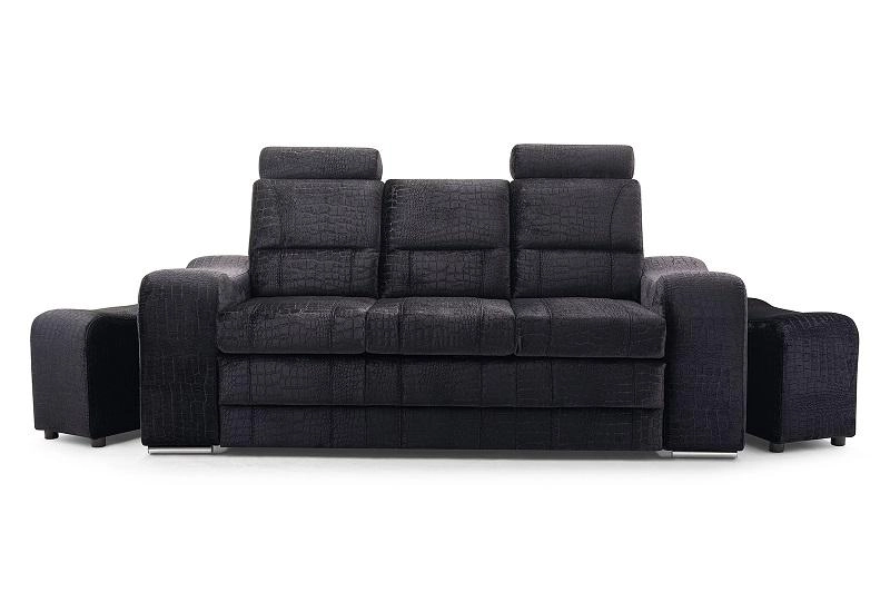 Schwarzes Dreisitzer-Sofa in Kroko-Lederoptik mit zwei seitlichen Sitzhockern.