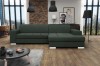 Elegante L-Form Couch in Dunkelgrün für ein modernes Wohnzimmer-Ambiente.