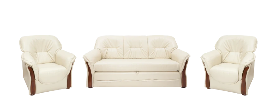 Möbelset in Beige: 3-Sitzer Ledersofa und zwei passende Sessel mit Holzrahmen.