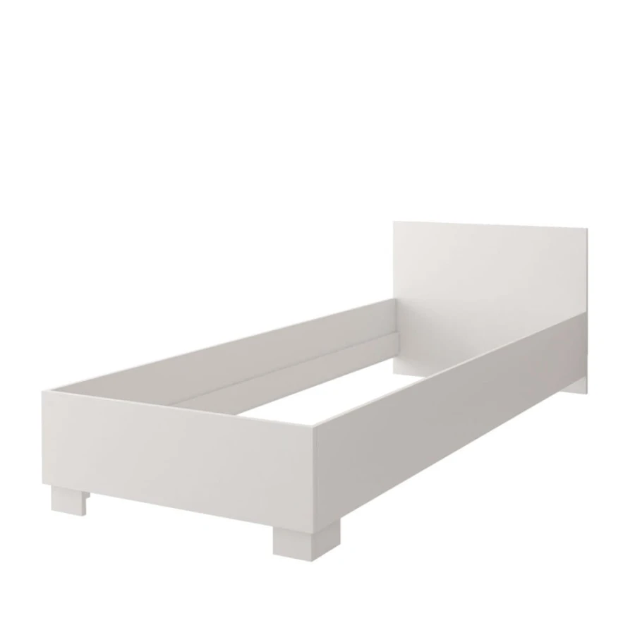 Minimalistisches weißes Bettgestell ohne Lattenrost, Seitenansicht.