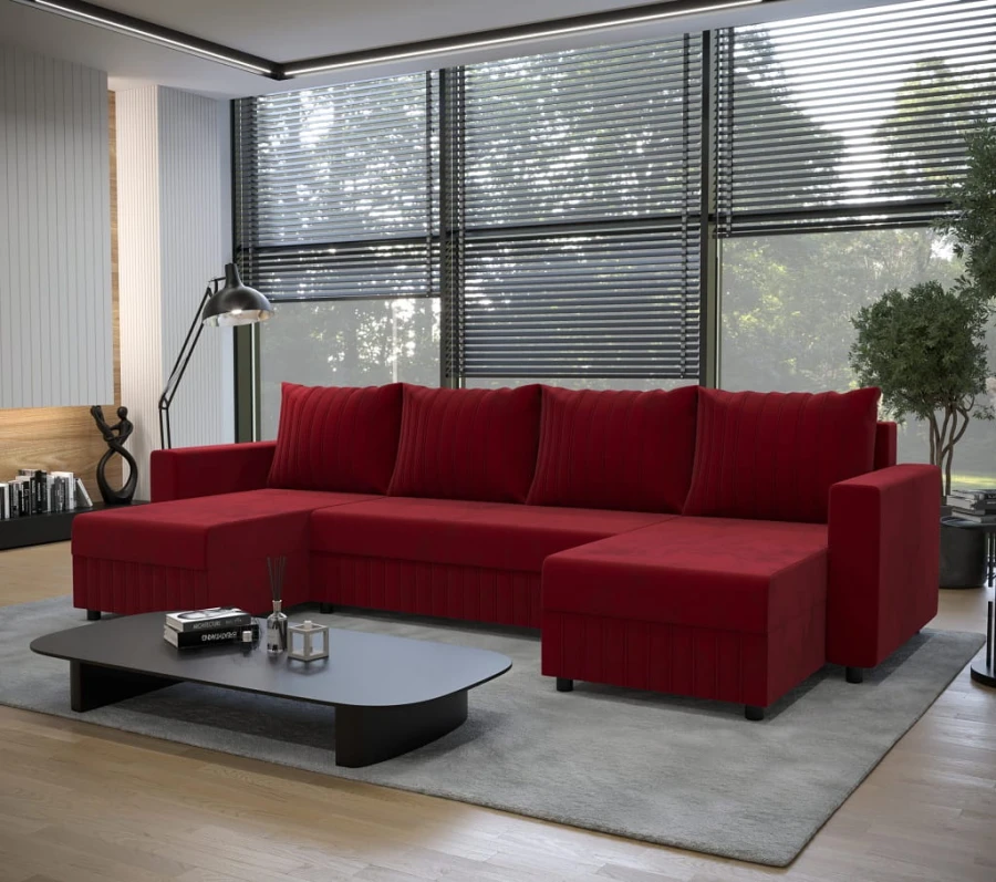 Rote Wohnlandschaft in U-Form in modernem Wohnzimmer mit Panoramafenster.