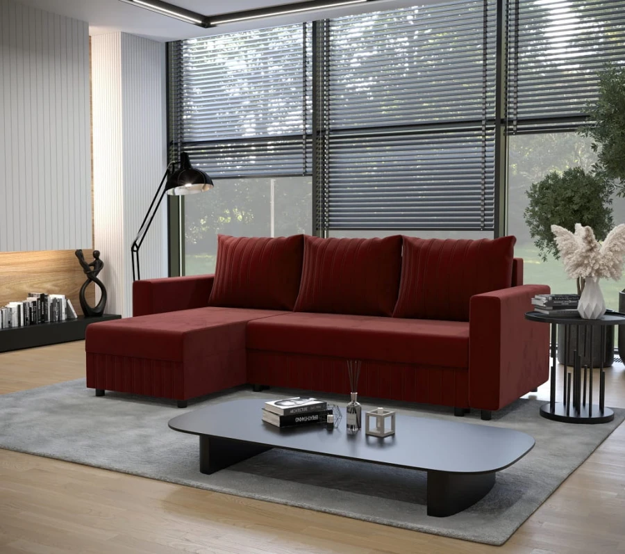 Ecksofa in Dunkelrot für ein gemütliches Ambiente im modernen Wohnbereich.