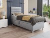 Hellgraues Boxspringbett 90x200 mit gepolstertem Kopfteil in modernem Schlafzimmer