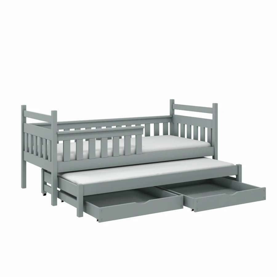 Graues Kinderbett mit Rausfallschutz, Ausziehbett und offenen Schubladen.