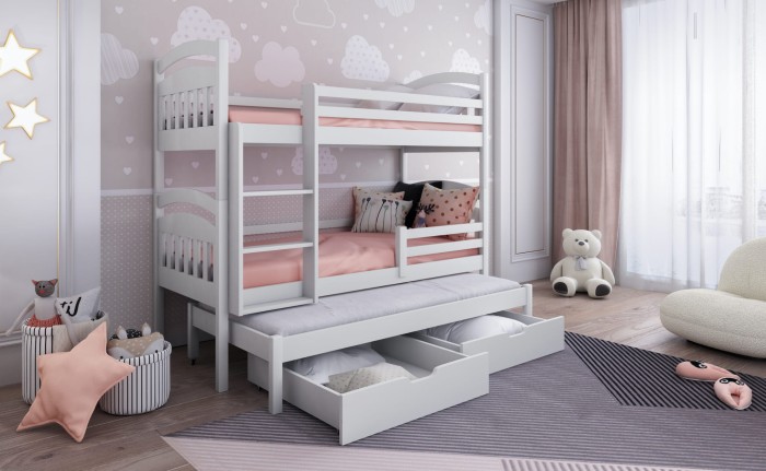 Weißes Etagenbett mit drei Liegeflächen, rosa Bettwäsche und Schubladen im Kinderzimmer für Mädchen.