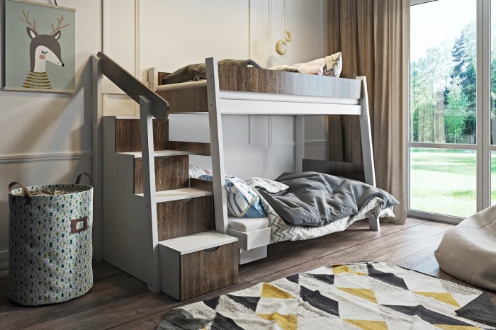 Modernes weißes Hochbett mit dunklen Holzakzenten und Treppenstufen im Kinderzimmer.