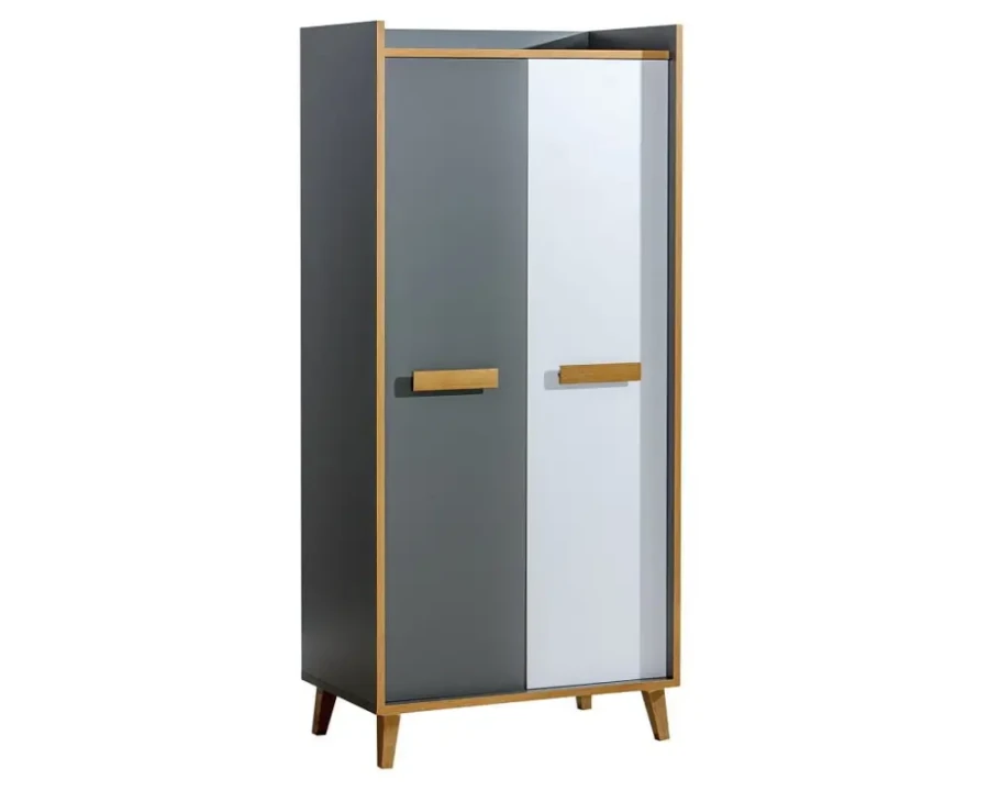 Zweitüriger Kleiderschrank in Grau und Weiß mit Holzgriffen im Retro-Stil.