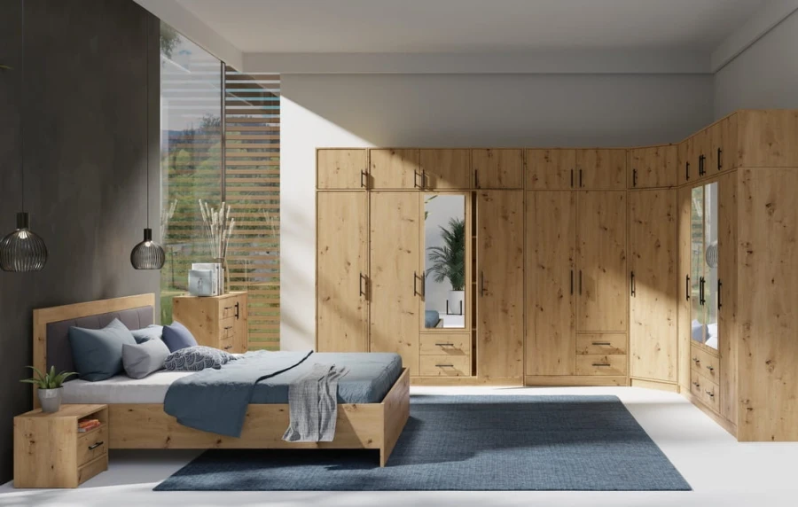 Modernes Schlafzimmer-Set in Eiche mit großem Kleiderschrank und Bett in Blau.
