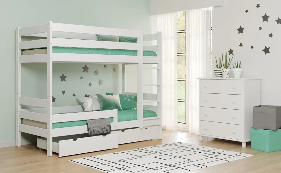 Kinderschlafzimmer mit weißem Etagenbett, grüner Bettwäsche und passenden weißen Möbeln.