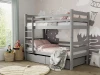 Graues Etagenbett aus Holz mit zwei Schubladen im gemütlichen Kinderzimmer.