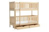 Stockbett aus hellem Naturholz mit Leiter und zwei praktischen Bettschubladen.
