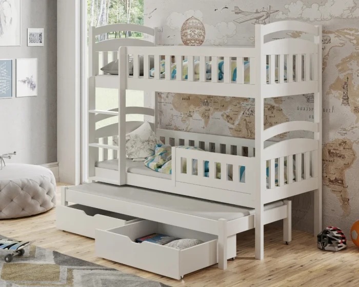 Weißes Etagenbett aus Massivholz mit drittem Bett und Stauraumschubladen.