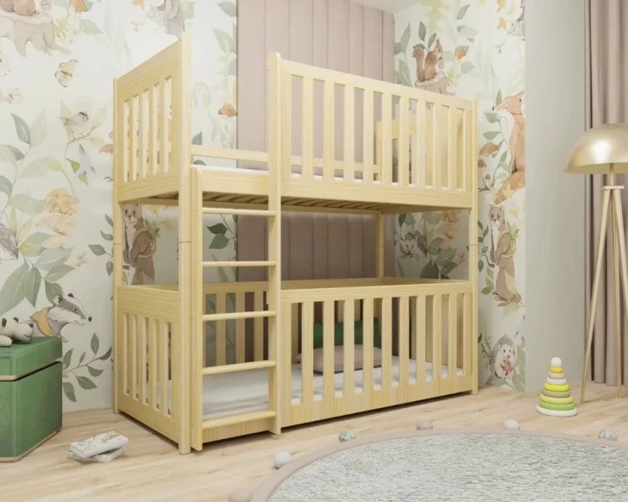 Helles Kinder-Etagenbett aus Kiefernholz in einem liebevoll gestalteten Kinderzimmer.