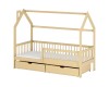 Hausbett für Kinder aus hellem Naturholz mit integrierten Bettkästen und seitlichem Schutzgitter.