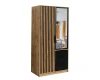 Moderne kledingkast in eiken met spiegel, houten lamellen en drie zwarte laden.