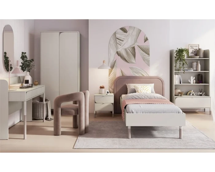 Modernes Jugendzimmer-Set in Beige und Mauve mit Bett, Schreibtisch und Kleiderschrank.