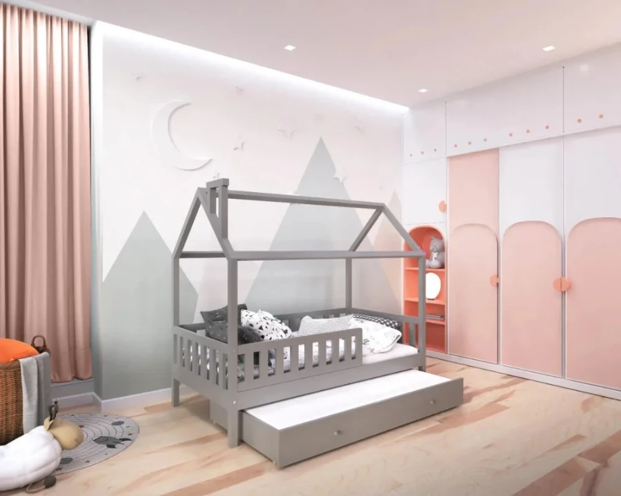 Modernes Kinderzimmer mit grauem Hausbett vor Bergwand-Tapete und rosa-weißem Kleiderschrank.
