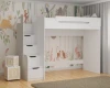 Weißes Kinder-Hochbett mit integrierter Treppe und Stauraum im Dschungel-Design.