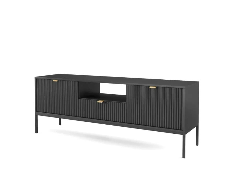Seitenansicht eines eleganten schwarzen TV-Schranks mit dekorativer Rillenfront.