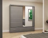 Grauer Schwebetürenschrank mit Spiegel und drei Schubladen im modernen Schlafzimmer.