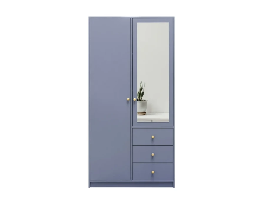 Blauer Kleiderschrank mit Spiegel und drei Schubladen, goldene Griffe.