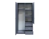 Offener blauer Kleiderschrank mit Kleiderstange, Einlegeböden und Schubladen.