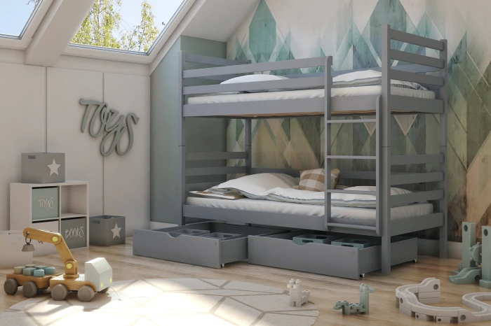 Eingerichtetes Kinderzimmer mit grauem Doppelstockbett und Spielzeug.