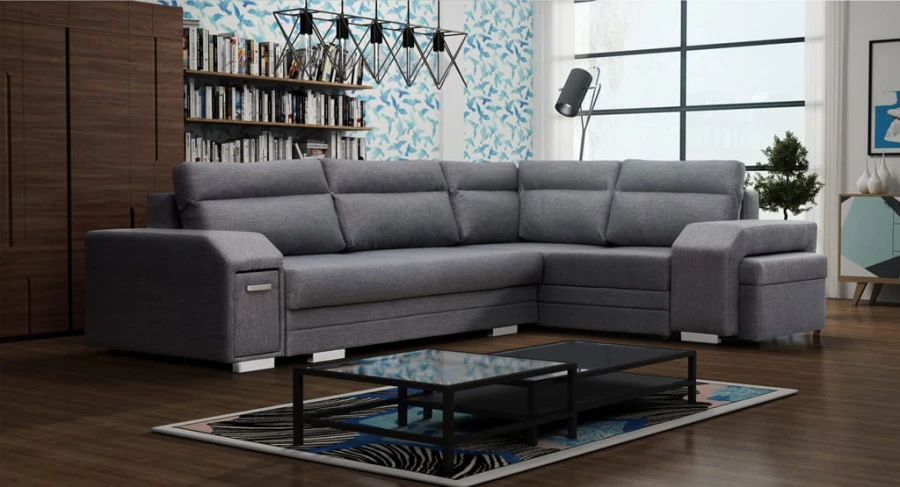 Große graue Wohnlandschaft in modernem Wohnzimmer mit Couchtisch und Regal.