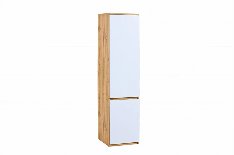 Schlanker Hochschrank in Eiche-Optik mit zwei weißen Fronttüren für das Badezimmer.