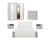 Schlafzimmer-Komplettset mit Doppelbett, Schwebetürenschrank, Kommode und Nachttischen.