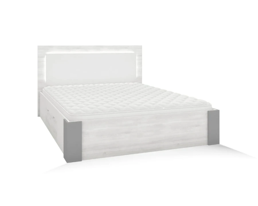 Modernes Doppelbett in heller Holzoptik mit komfortabler Matratze und LED-Kopfteil-Beleuchtung.