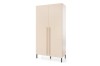 Eleganter beiger Kleiderschrank für das Schlafzimmer im modernen Design.