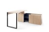Moderner Schreibtisch mit Sideboard in Eichenoptik und Dunkelblau.